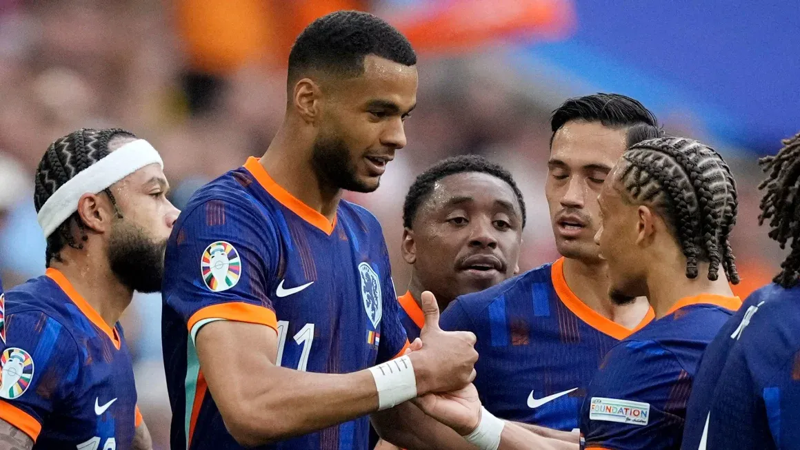 Netherlands Advances with 3-0 Win Over Romania