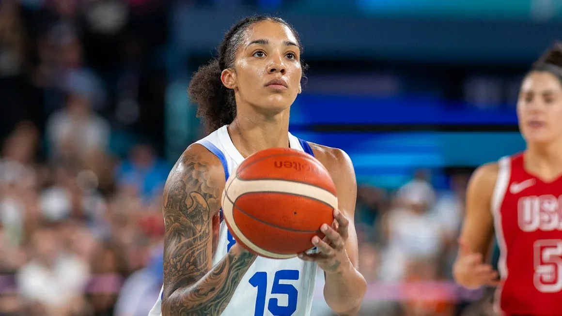 Gabby Williams Re-Signs with Storm After Olympics